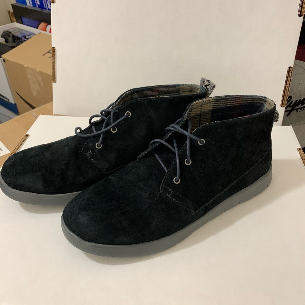 UGG chukka Mens size 6